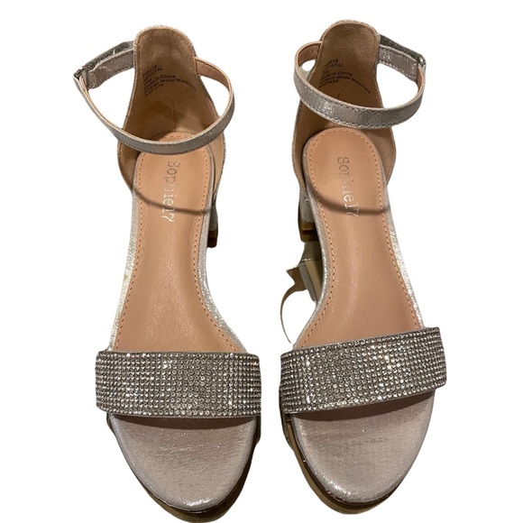 Sophie 17 Girls Krystal Dress Sandal. - Picture 1 of 5